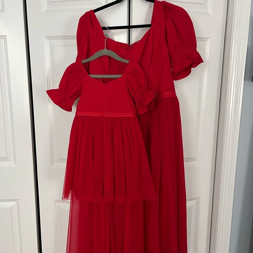 Matching Red Dresses Set - Picture 1 of 10